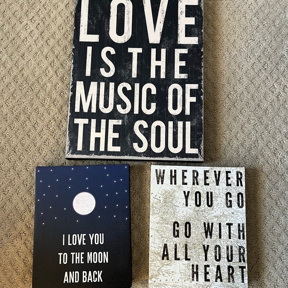 Wall decor bundle